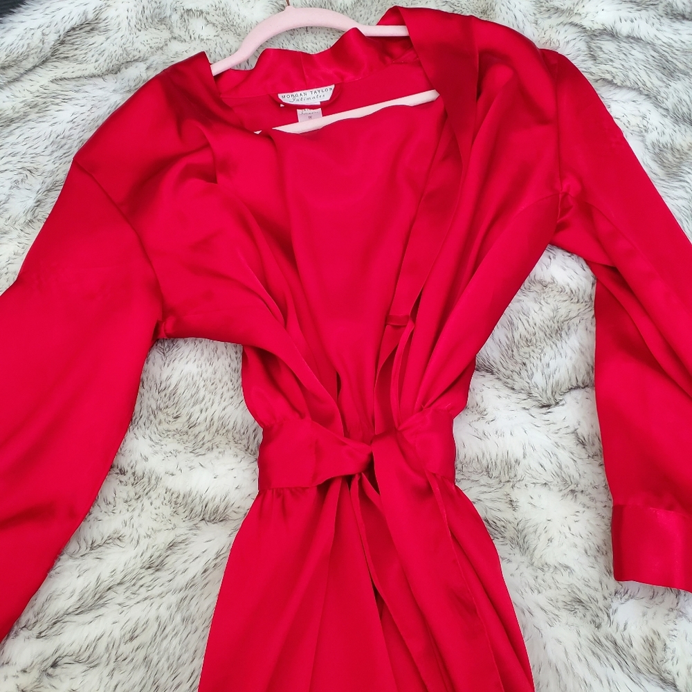 *SOLD* ❤ RED ROBE ❤ - Picture 6 of 6